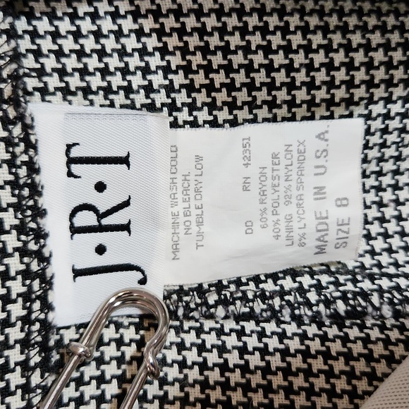 J.R.T. pleated front slacks - Picture 2 of 7